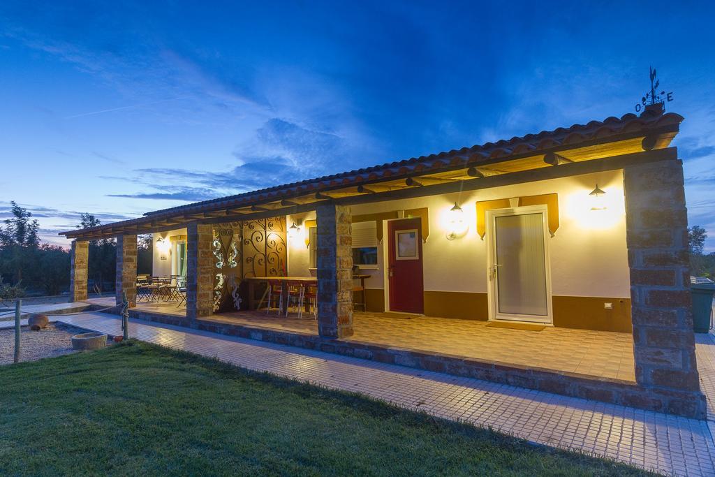 Monte Chalaça - Turismo Rural Ferreira Do Alentejo Exterior foto