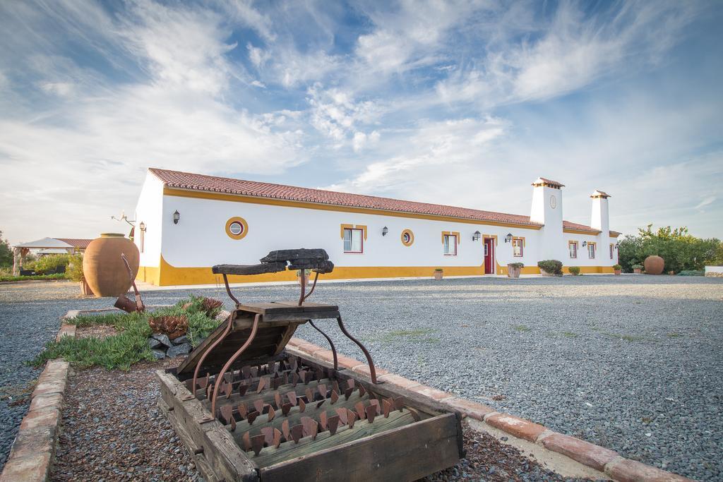 Monte Chalaça - Turismo Rural Ferreira Do Alentejo Exterior foto