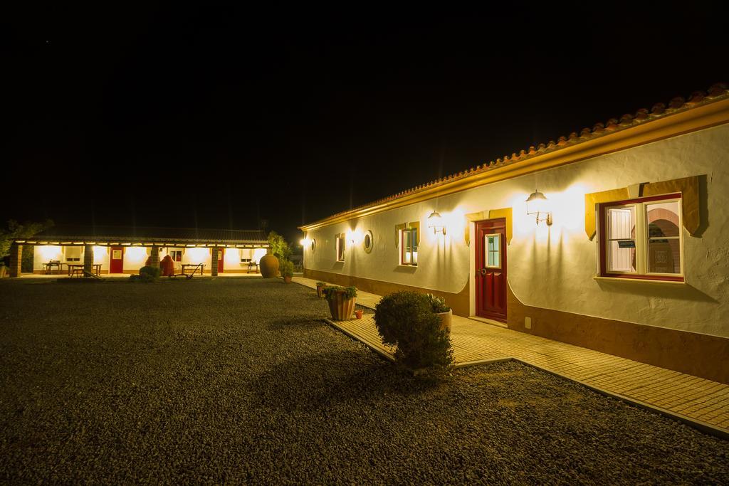 Monte Chalaça - Turismo Rural Ferreira Do Alentejo Exterior foto
